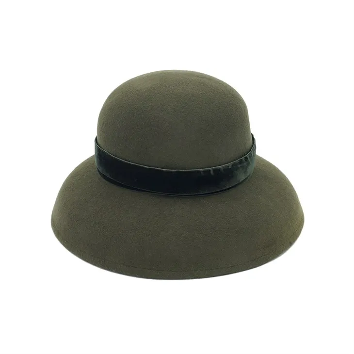 Sortgrønne uldhatte